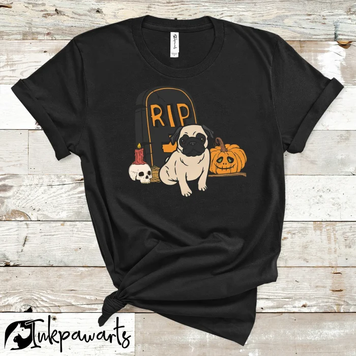 Dog T Shirt Cute Pug Halloween dog for Halloween Pug lovers